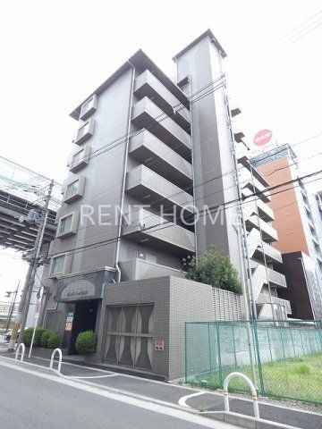 建物外観　鉄筋コンクリート造８階建て