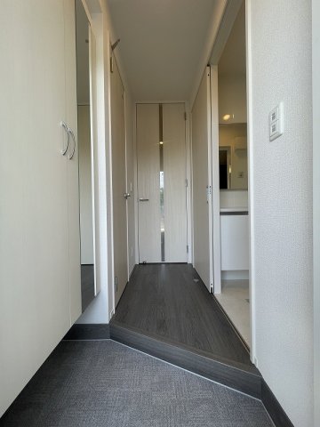 玄関　ゆったりとした玄関です