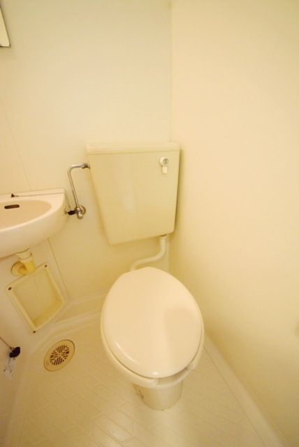 トイレ　別部屋参考写真