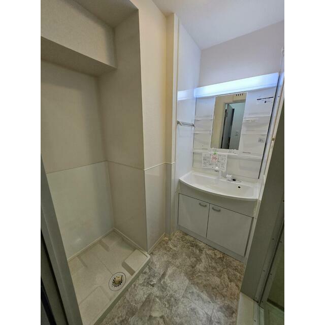 洗面設備　同仕様他の部屋の写真です