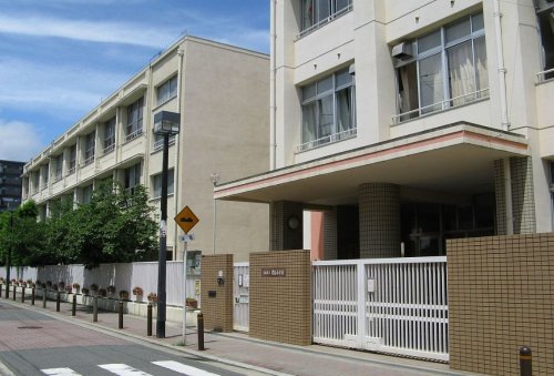 小学校　関目小学校（小学校）まで422m