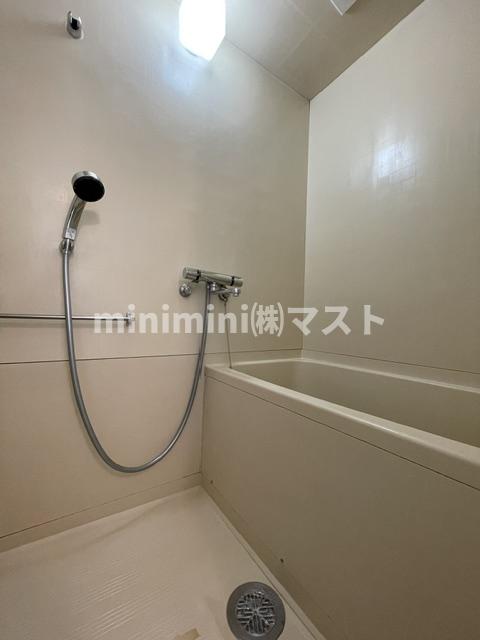 バス・シャワールーム　別部屋参考写真