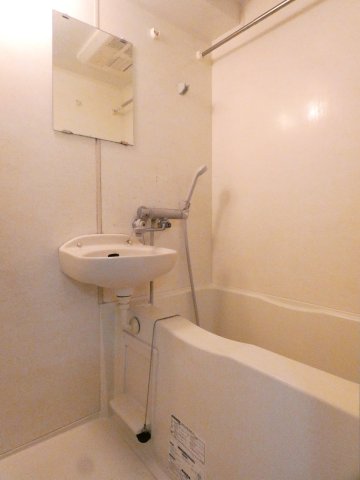バス・シャワールーム　バス※別部屋参考写真