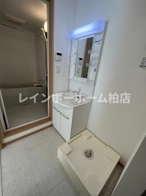 洗面設備　広い洗面スペース