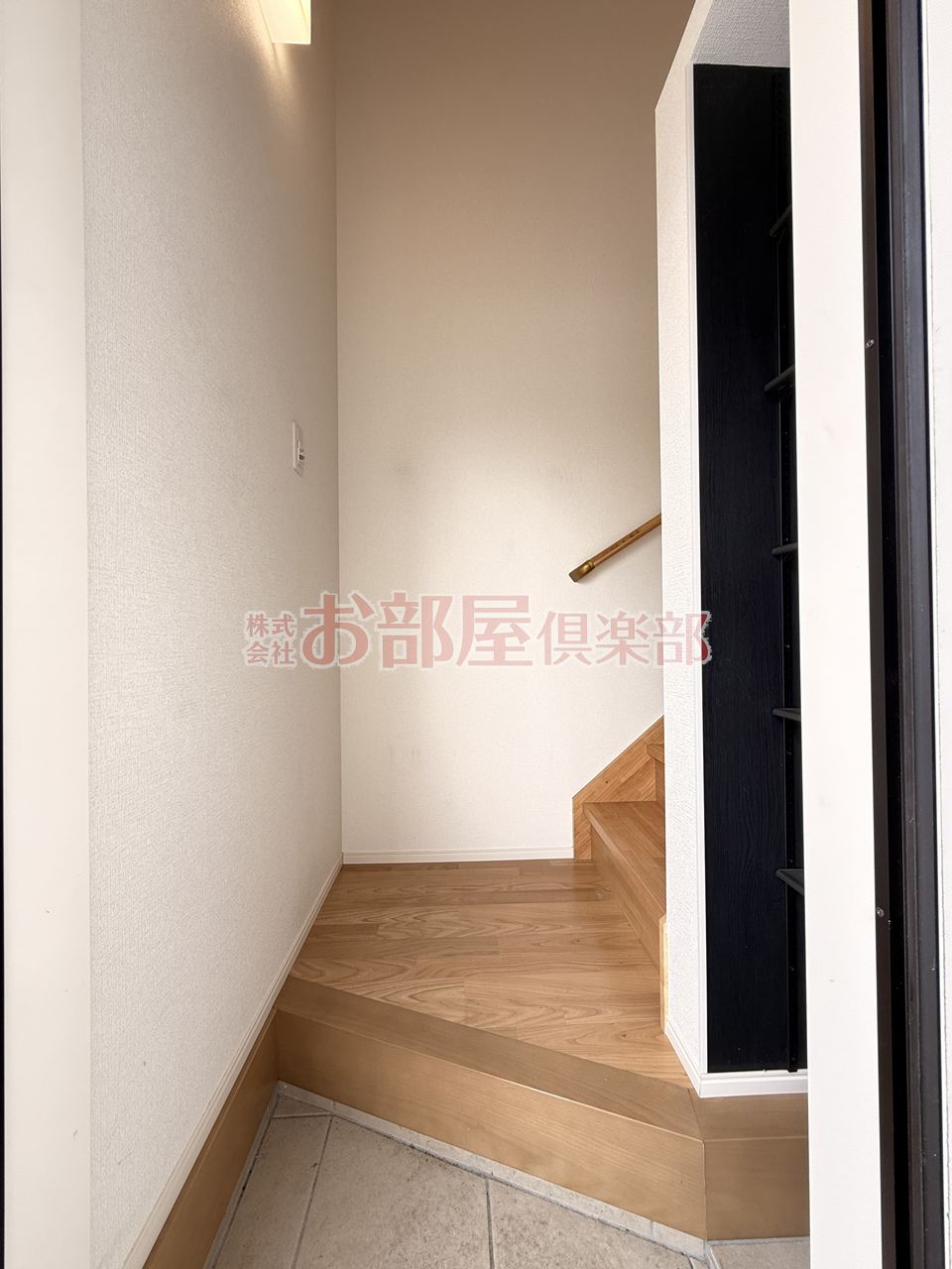 玄関　収納もある玄関です