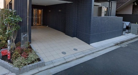 エントランス　綺麗なエントランスです