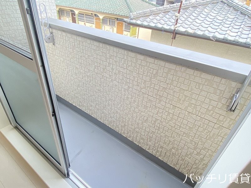 バルコニー　同型タイプの為、現状を優先いたします。