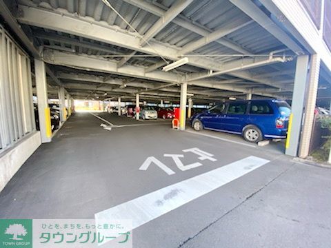 駐車場　駐車場