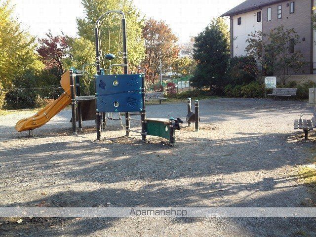 公園　宮崎こもれびの丘公園（公園）まで92m