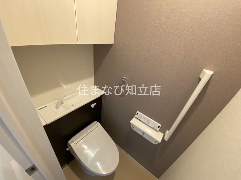 トイレ　反転・同型タイプ