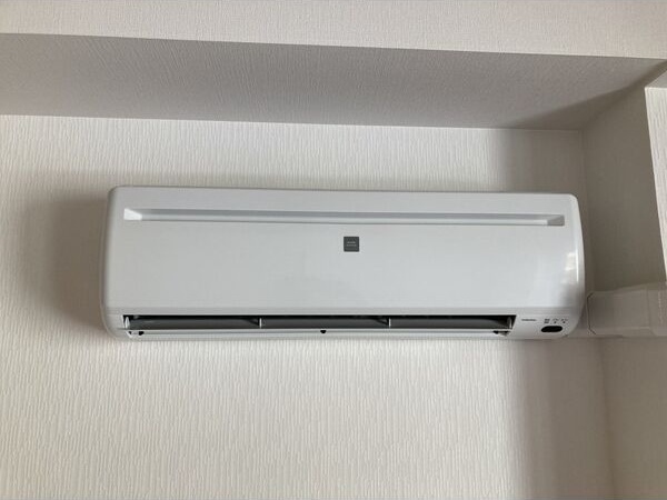 その他設備　夏もカラッと快適なエアコン付き♪