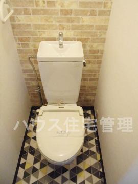 トイレ　トイレ