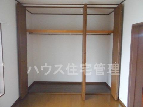 収納　クローゼット