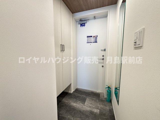 玄関　※別部屋参考写真