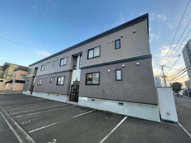 建物外観　札幌市東区北四十二条東「プレジール」