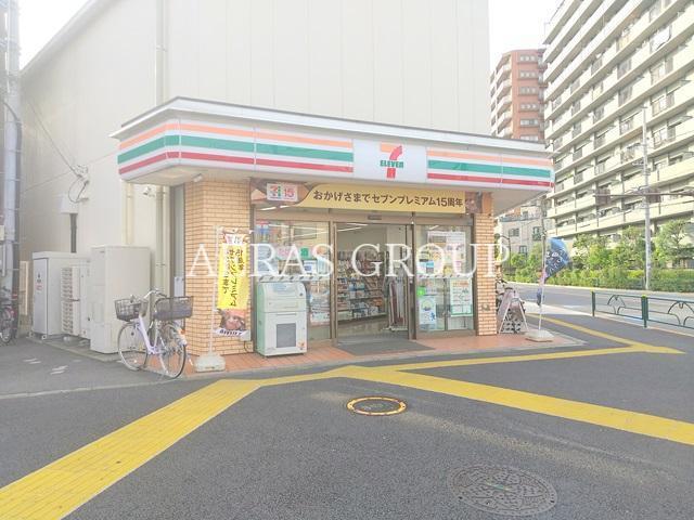 コンビニ　セブンイレブン葛飾堀切3丁目店（コンビニ）まで245m
