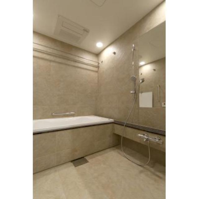 バス・シャワールーム　※写真は同タイプ住戸です。
