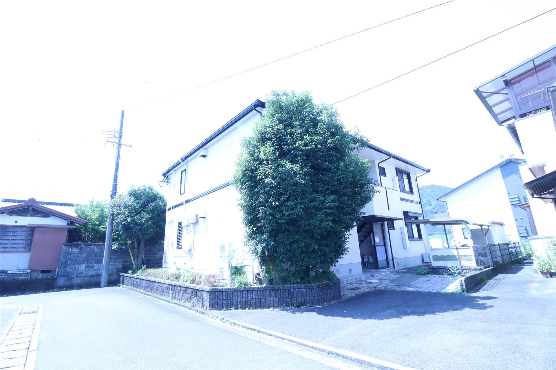 建物外観　日当たりのいい建物です