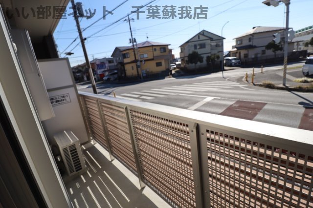 バルコニー　陽当たり良好なバルコニーです