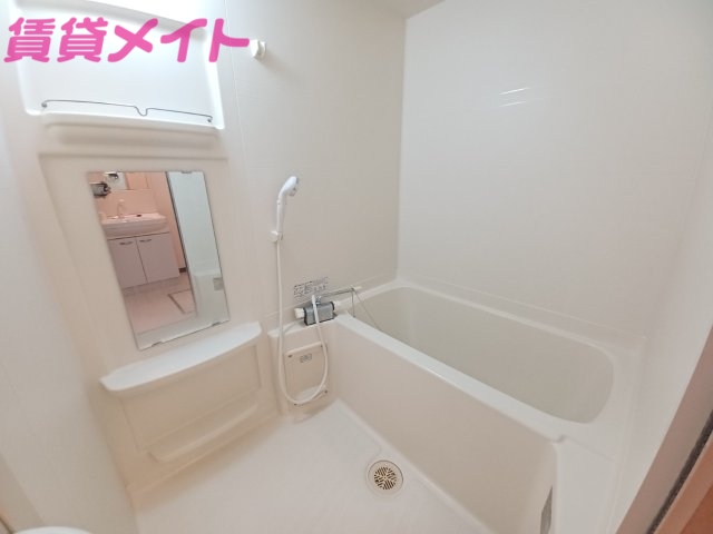 バス・シャワールーム　同物件別室画像