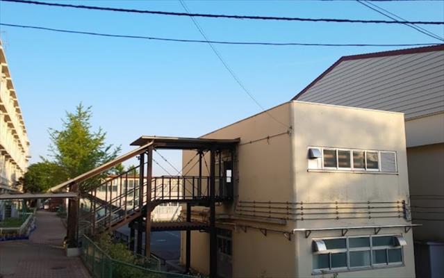小学校　横浜市立吉原小学校（小学校）まで489m