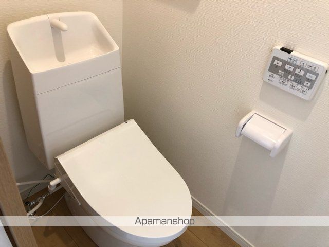 High punt e.k.dのトイレ写真