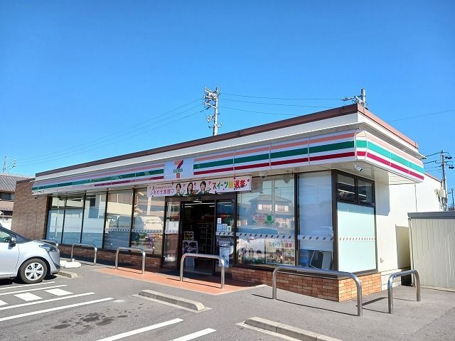 コンビニ　セブンイレブン　東浦石浜駅西店（コンビニ）まで734m