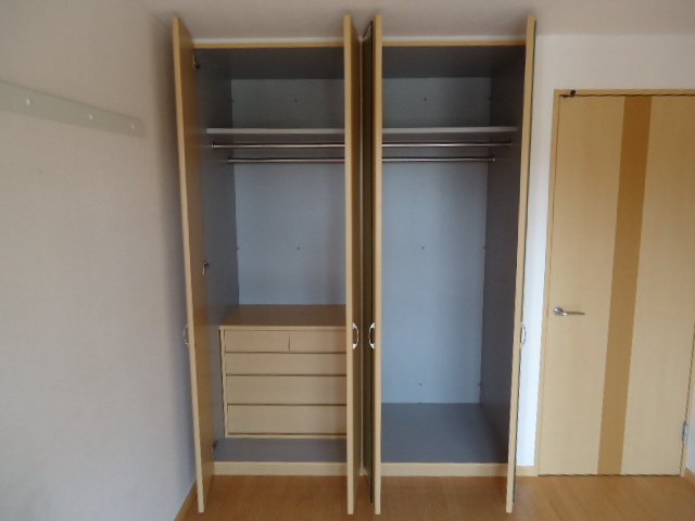 収納　クローゼット