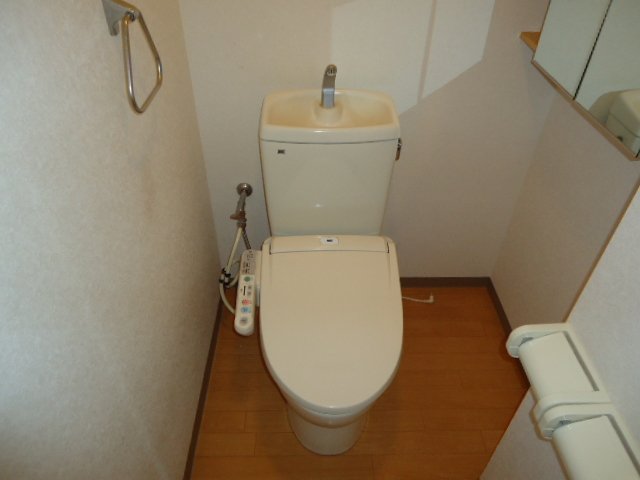 トイレ　シャワー付トイレ