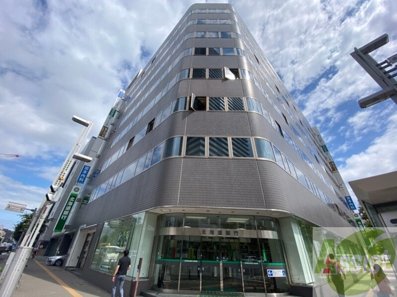 銀行　北海道銀行札幌駅北口支店（銀行）まで812m