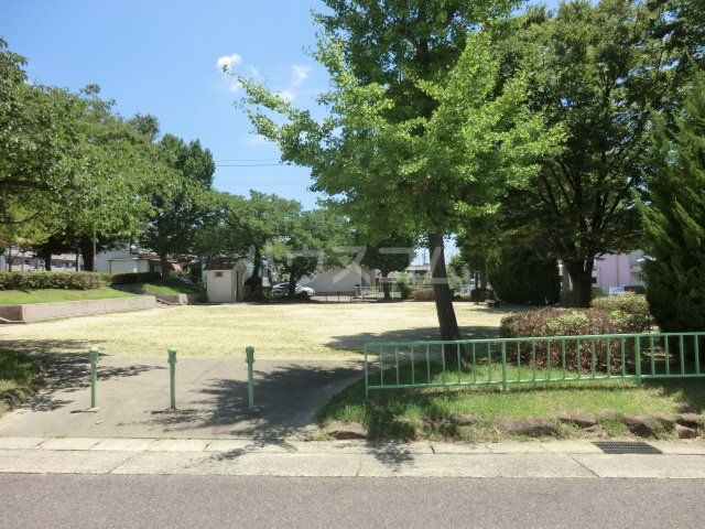 公園　西新田公園（公園）まで500m