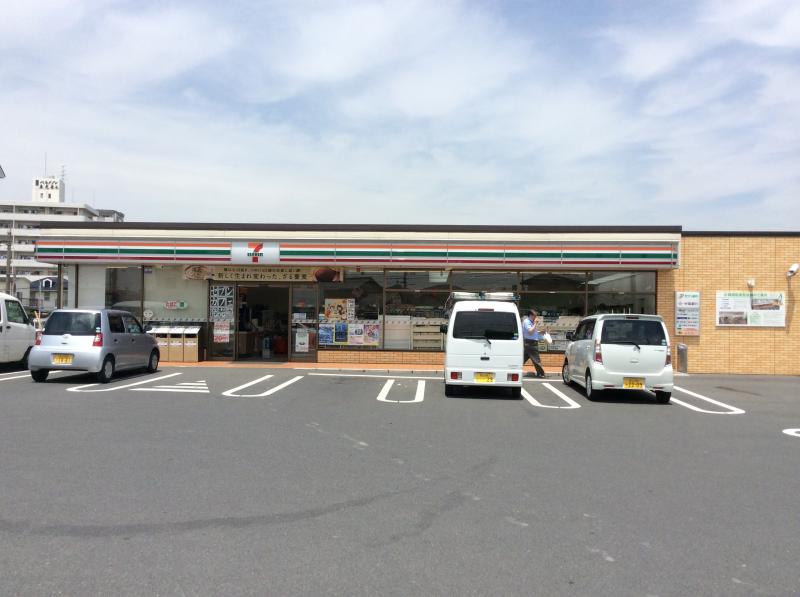 コンビニ　セブンイレブン岡山豊成3丁目店（コンビニ）まで547m