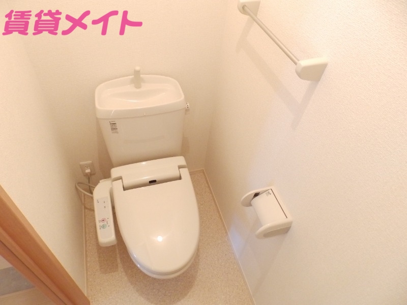 トイレ　反転タイプ参考写真