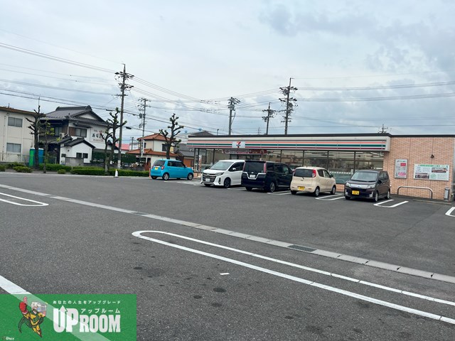 コンビニ　セブンイレブン　小牧小木3丁目店（コンビニ）まで540m