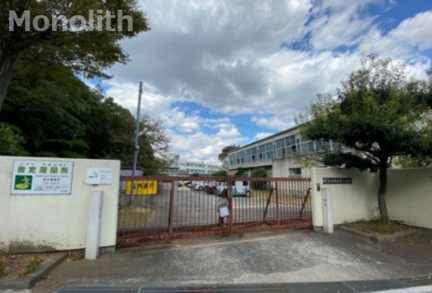 小学校　堺市立城山台小学校（小学校）まで655m