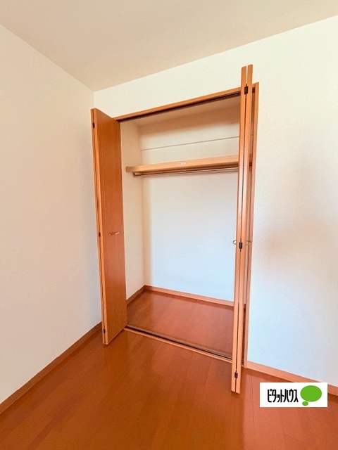 収納　別号室の反転タイプの内装写真です