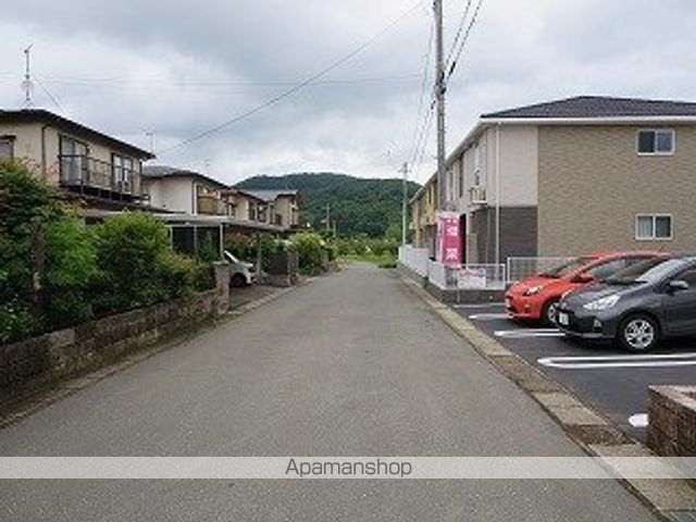 その他　周辺道路（その他）まで0m