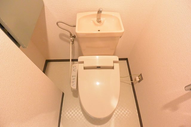 トイレ　トイレ