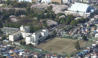 中学校　引地台中学校（中学校）まで1483m