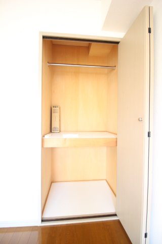 収納　ルミエール　豊島区北大塚２