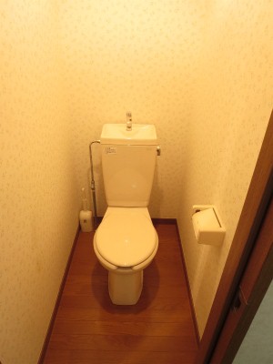 トイレ　※別部屋参考写真
