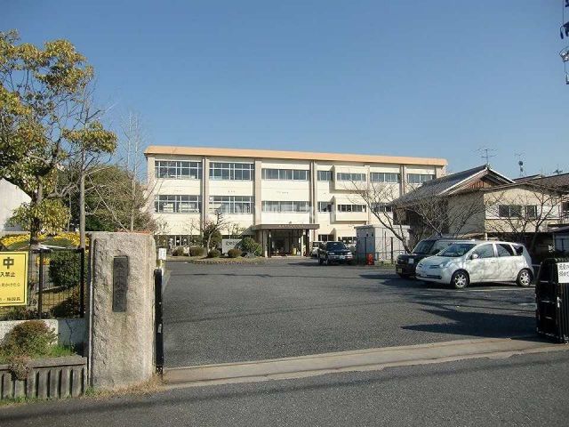 小学校　栗東市立大宝小学校（小学校）まで554m