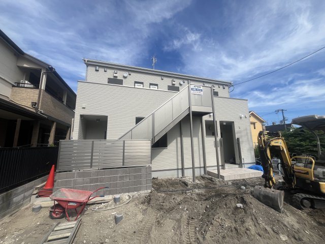 建物外観　建設中