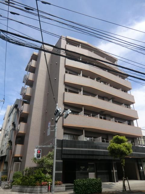 建物外観　コンビニまで230ｍの近さです。