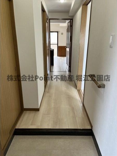 地下鉄谷町線 野江内代駅 徒歩9分 7階建 築27年の玄関写真