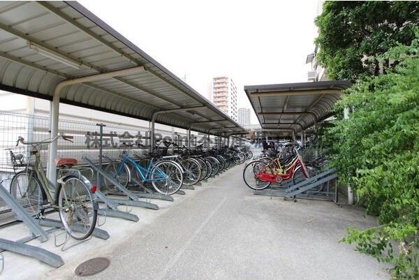 地下鉄谷町線 野江内代駅 徒歩9分 7階建 築27年の外観写真