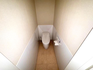 トイレ　コンパクトで使いやすいトイレです