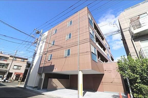 建物外観　オートロック完備