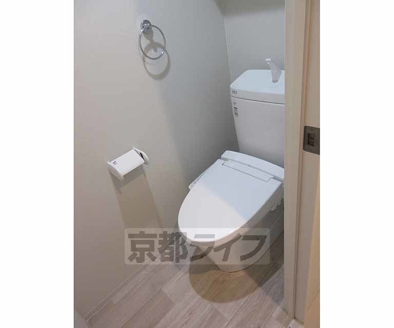 トイレ　清潔感のあるトイレです