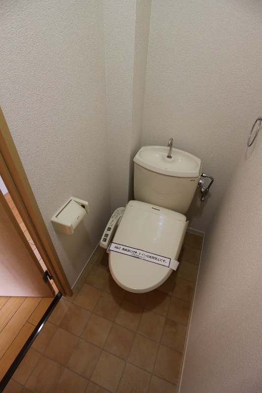 Kフラット A棟のトイレ写真